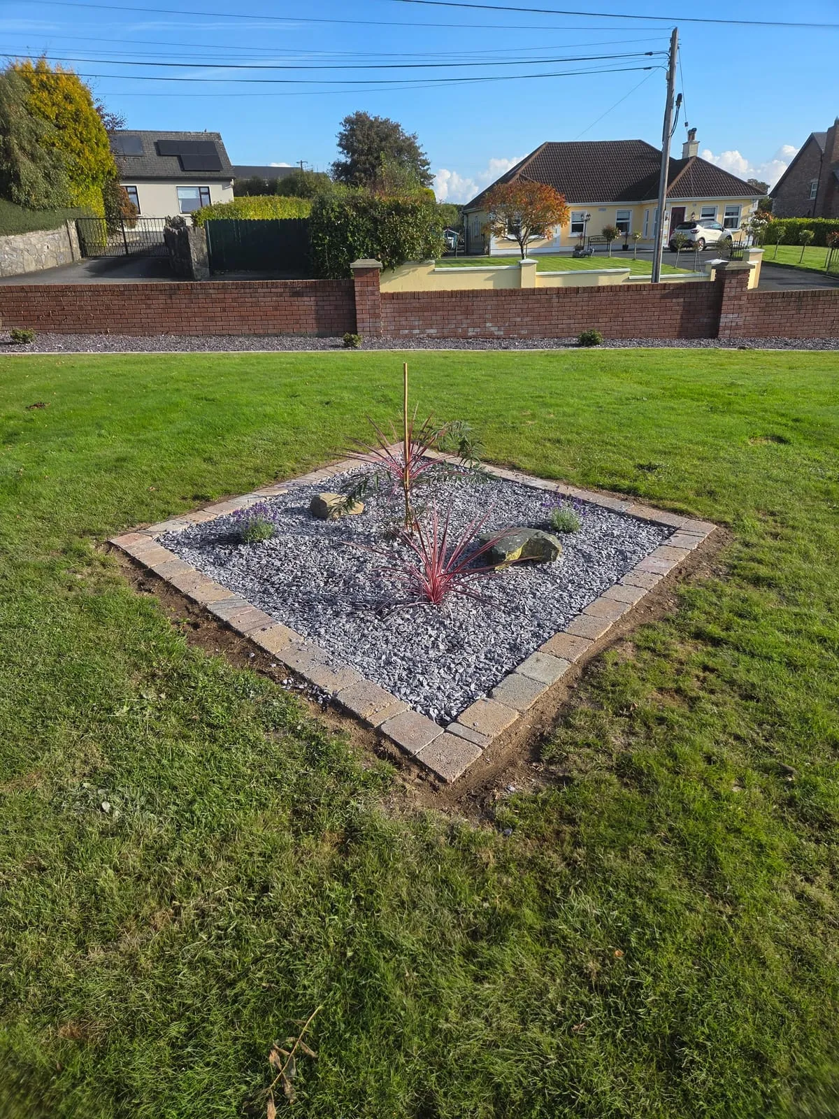 Top Dressing Lawns: A Simple Guide for Lush Green Spaces